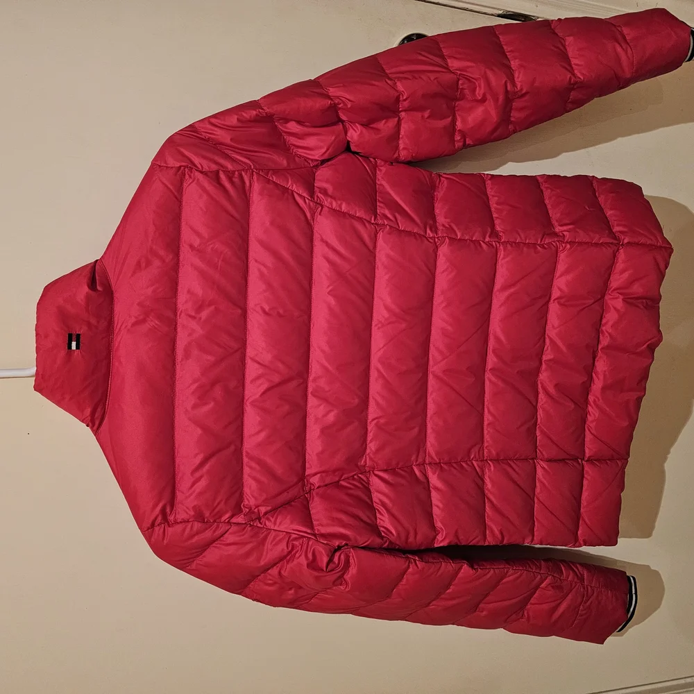 Stylish Red Puffer Jacket - Picture 2 of 3
